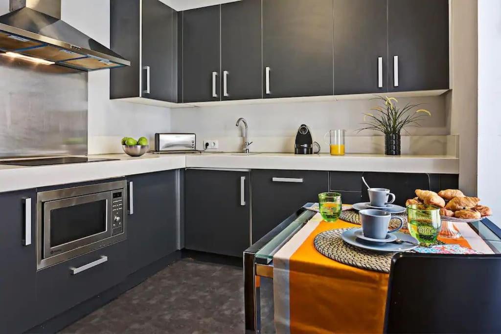 Spacious Luxury 1Br In Centro! S.An Madrid Buitenkant foto